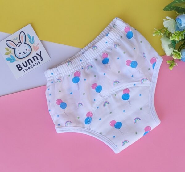 Padded underwear for babies