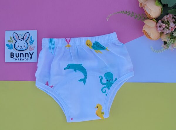 Padded underwear for babies